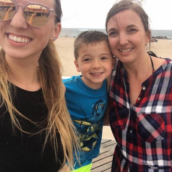 Meet your Posher, Cammie - Picture 1 of 1